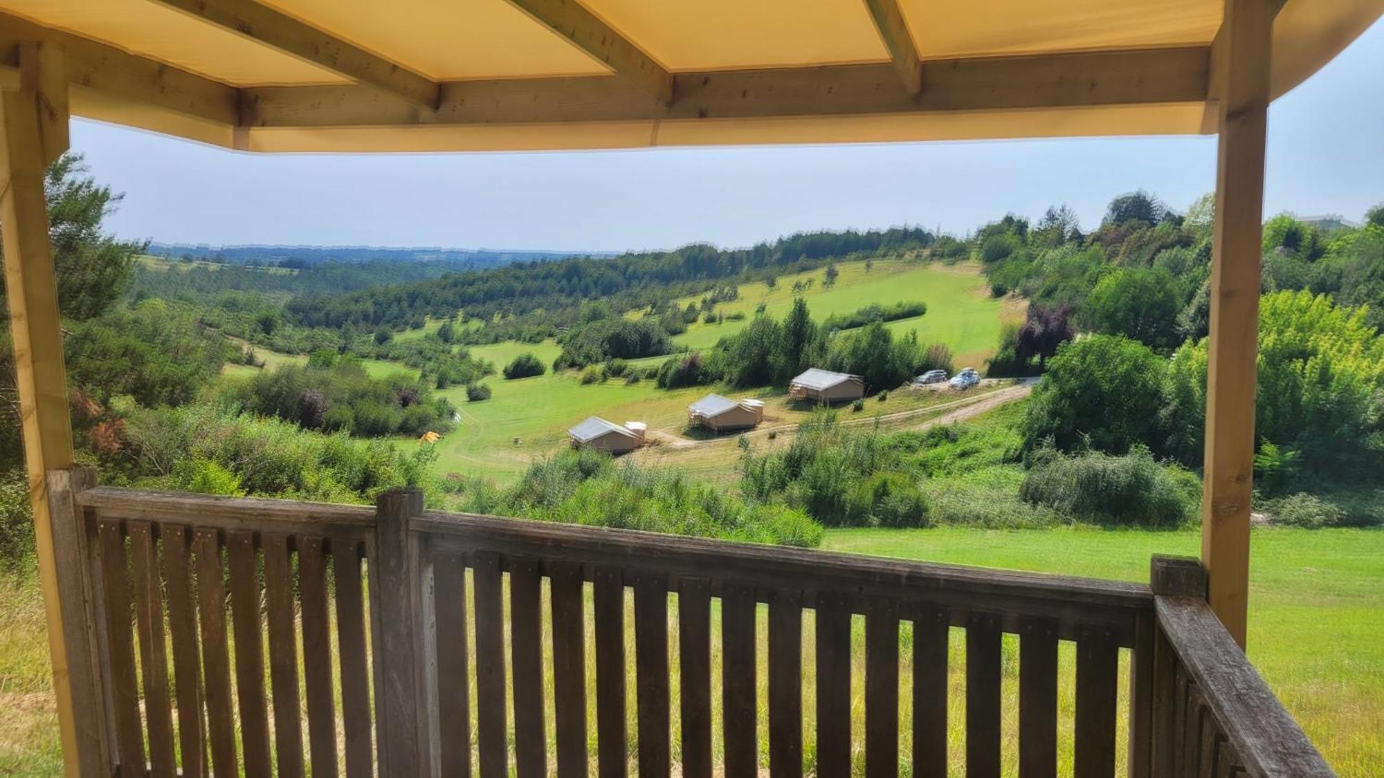 Camping Les Terrasses De Dordogne Rouffignac Saint-Cernin Exteriör bild