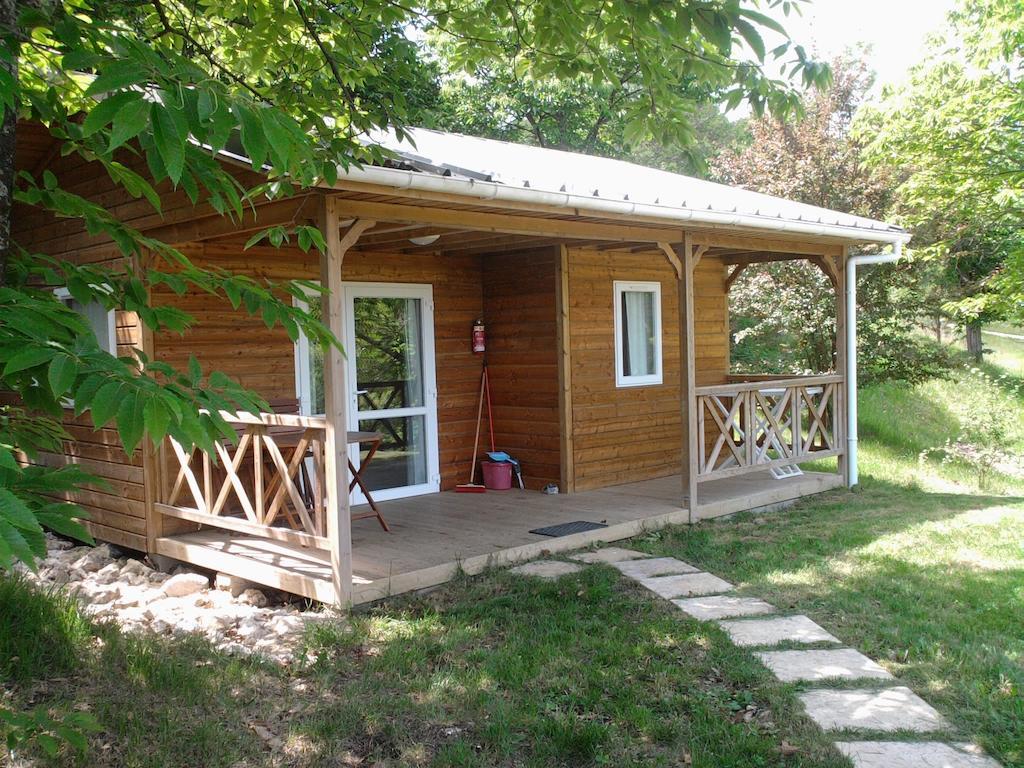 Camping Les Terrasses De Dordogne Rouffignac Saint-Cernin Rum bild