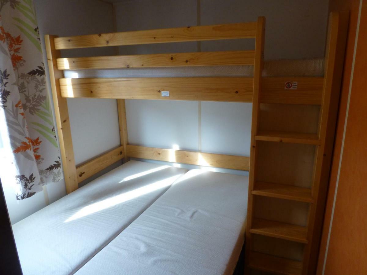 Camping Les Terrasses De Dordogne Rouffignac Saint-Cernin Exteriör bild
